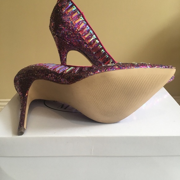 SOLD ❌❌ Galaxi 8 1/2 Glitter purple pumps - Picture 4 of 5